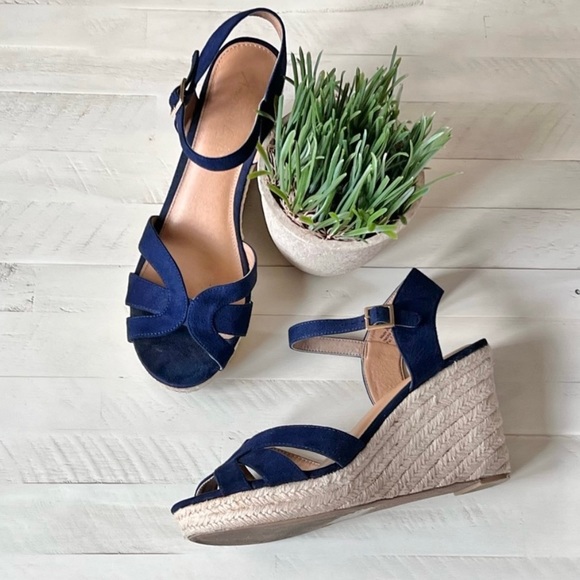 SOLD American Eagle 11 Navy Blue Espadrille Wedge Sandals - Picture 5 of 14